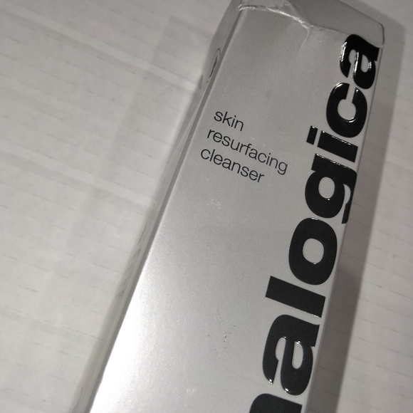 Dermalogica Skin Resurfacing Cleanser is a two-in-one cleanser and exfoliant 5.1 - Picture 3 of 3